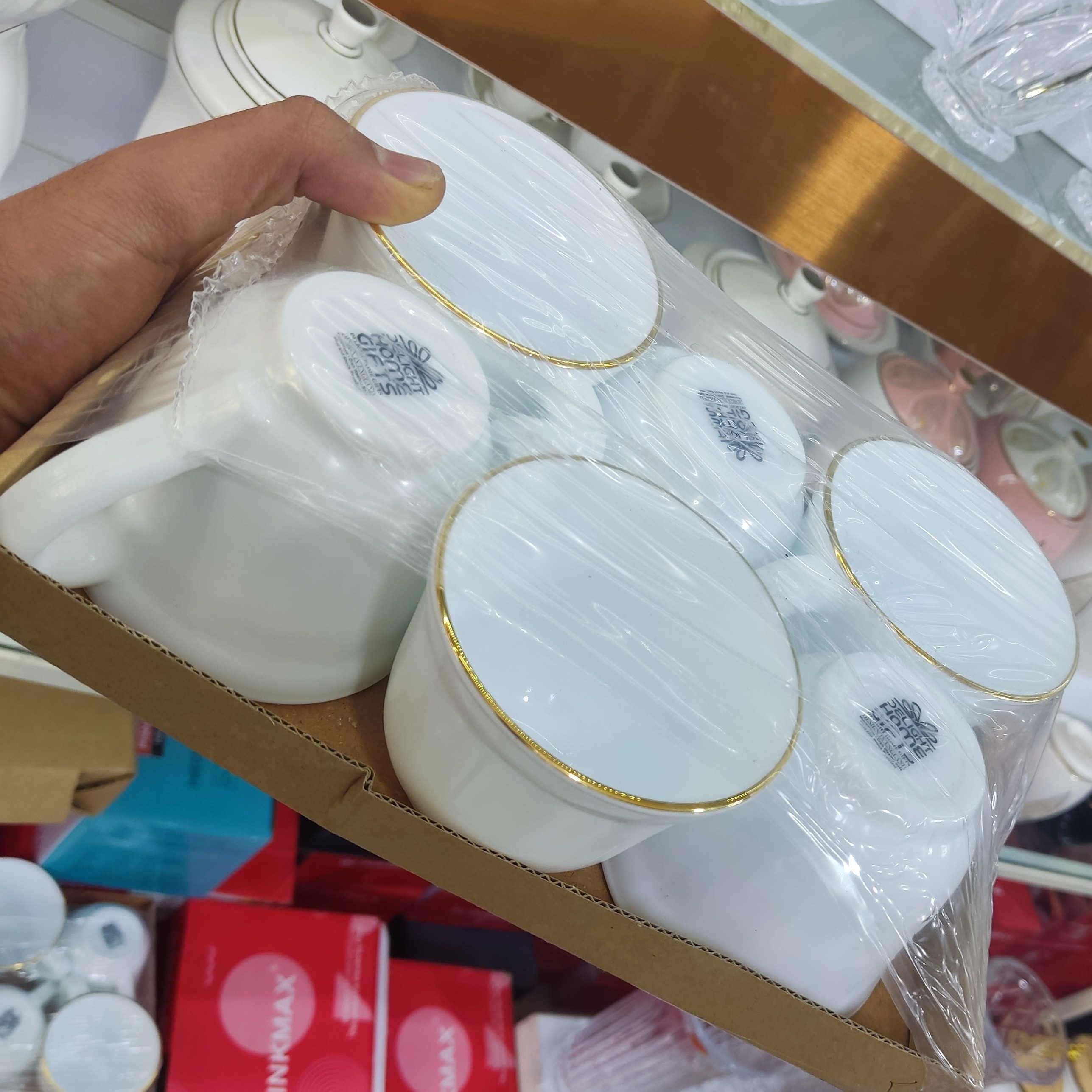 فنجان آرکوپال لب طلایی